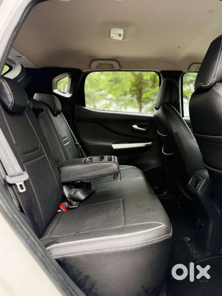 Nissan Magnite 1.0 Xv Premium, 2022, Cng & Hybrids