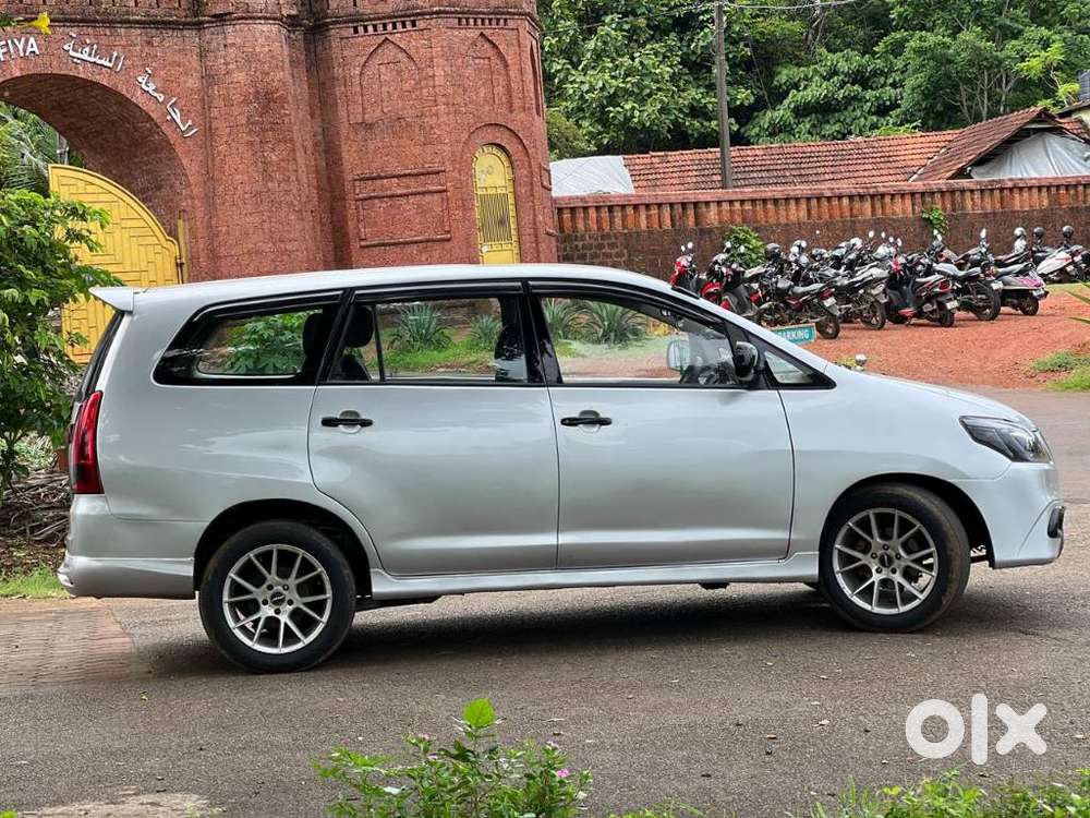 Toyota Innova 2.5 Ev Cs 7 Str Bsiv, 2010, Diesel