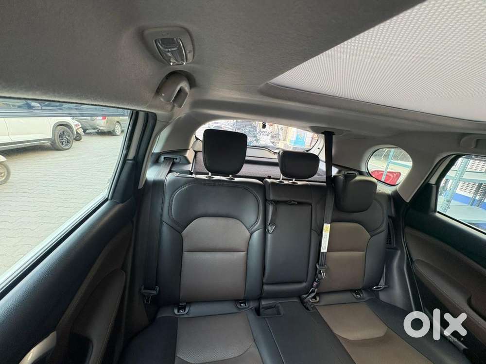 Toyota Urban Cruiser Hyryder 1.5 V Hybrid, 2024, Petrol