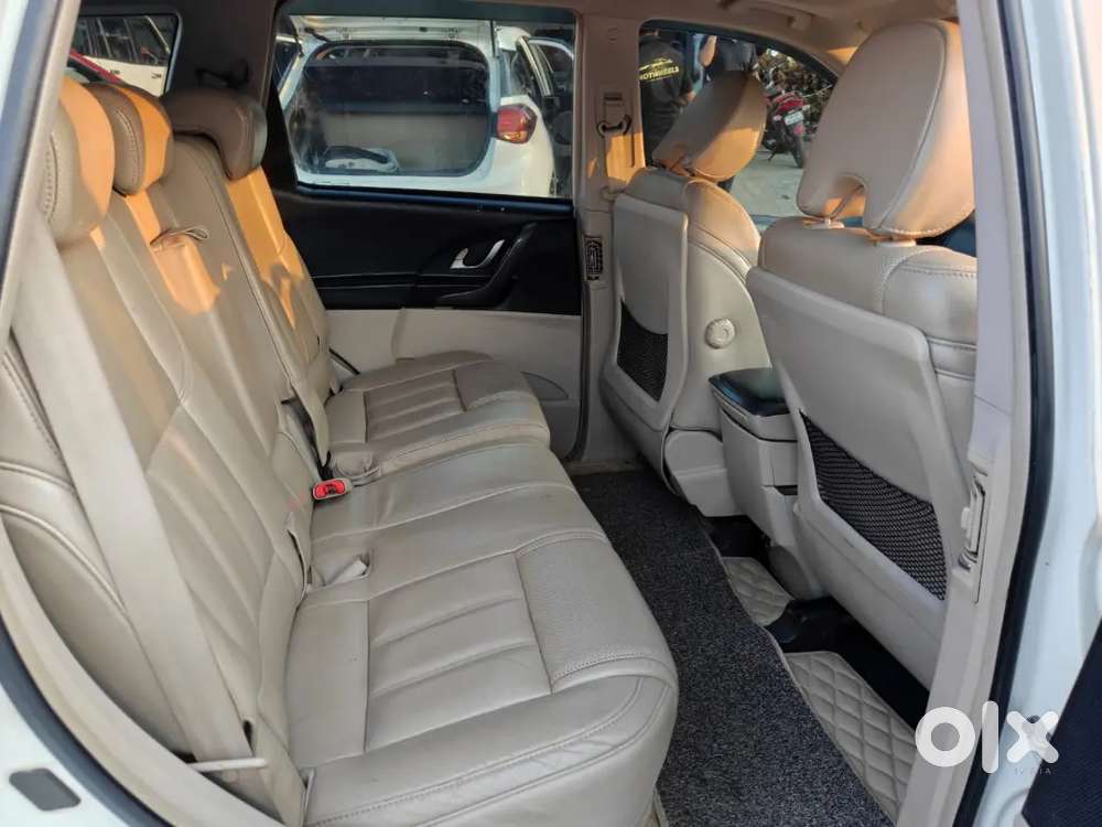 Mahindra Xuv500 Sportz 2017
