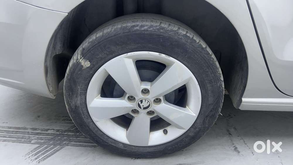 Skoda Rapid [2016-2021] 1.6 Mpi Style Plus, 2015, Petrol