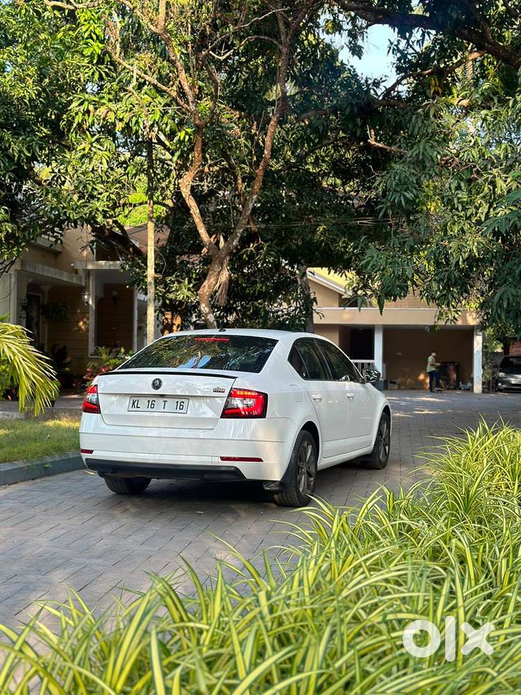 Skoda Octavia 1.8 Style Plus For Sale