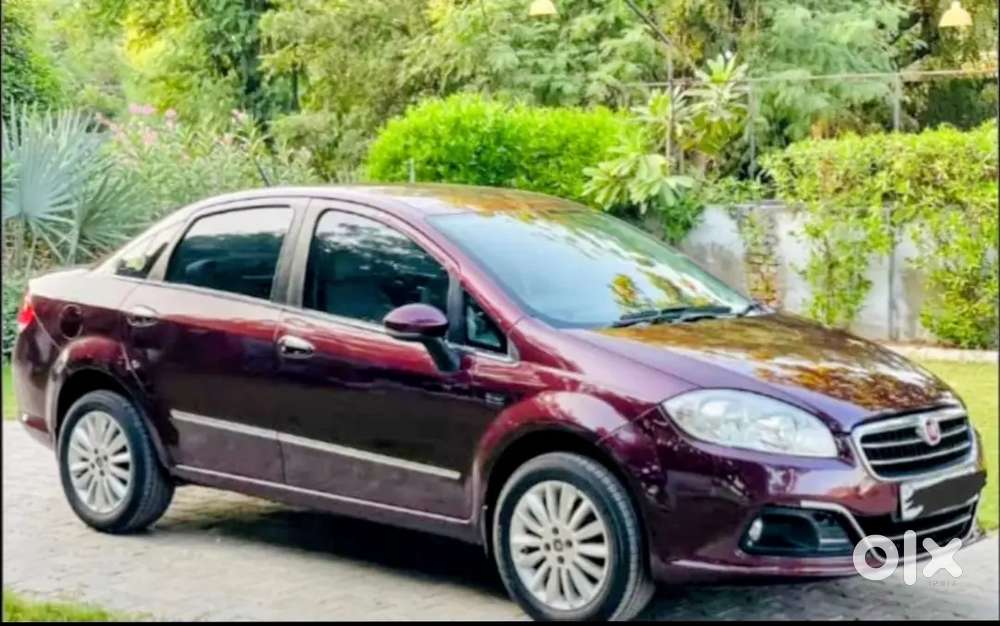 Fiat Linea Emotion 2015 Diesel