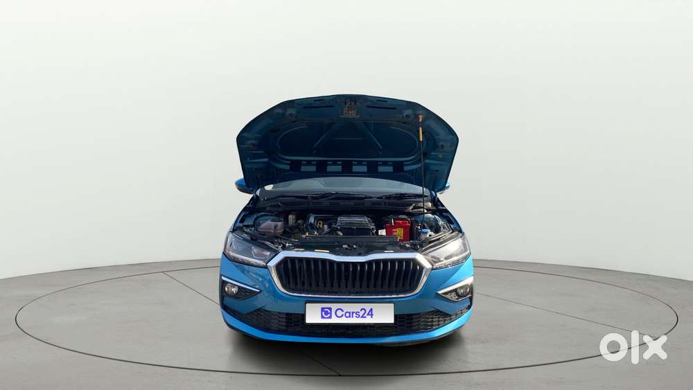 Skoda Slavia Style 1.0l Tsi Mt, 2023, Petrol