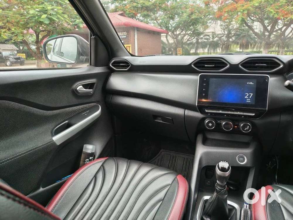 Nissan Magnite 1.0 Xv Premium, 2021, Petrol