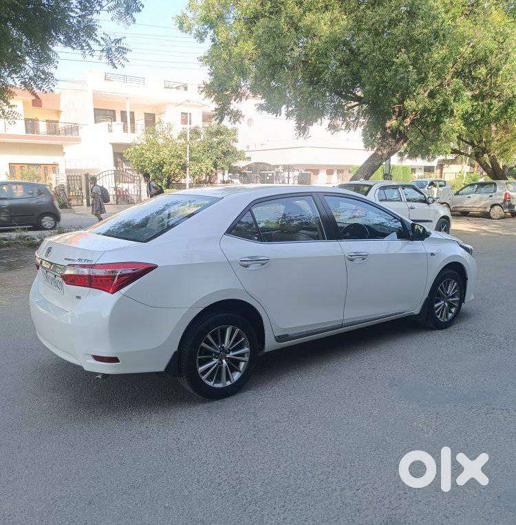Toyota Corolla Altis 2013-2017 Vl At, 2014, Petrol
