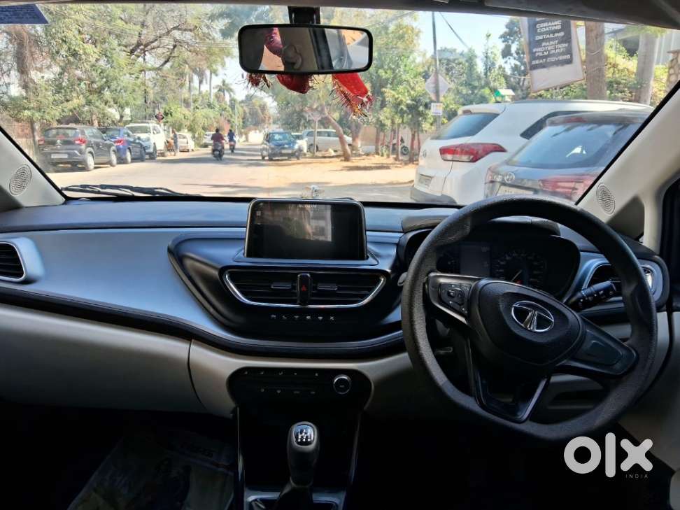 Tata Altroz 1.2 Xm Plus, 2023, Petrol