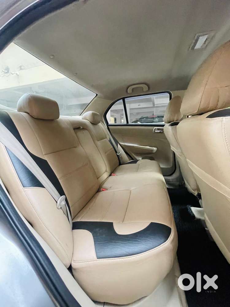 Maruti Suzuki Swift Dzire Vxi At, 2014, Petrol
