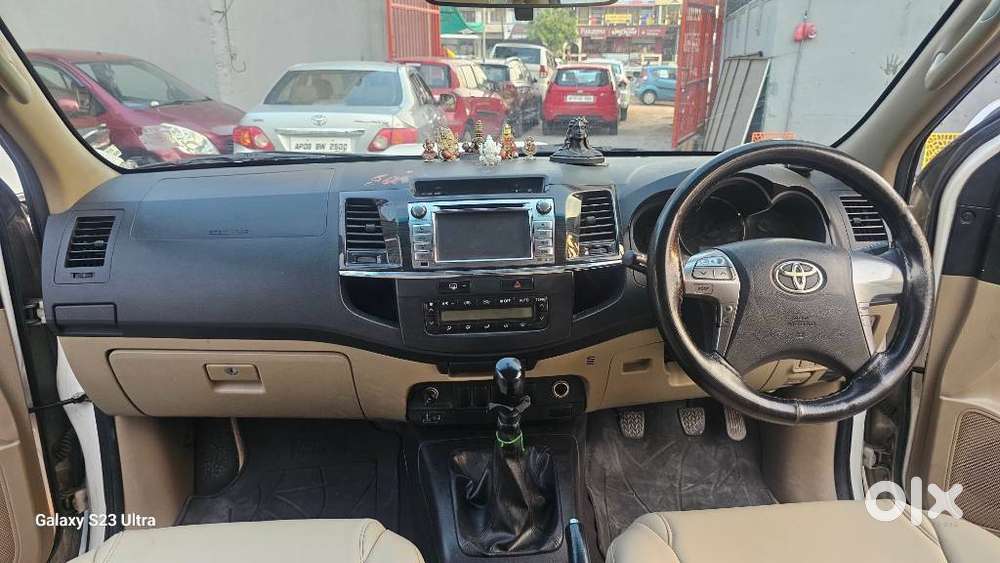 Toyota Fortuner 3.0 4x2 Automatic, 2014, Diesel