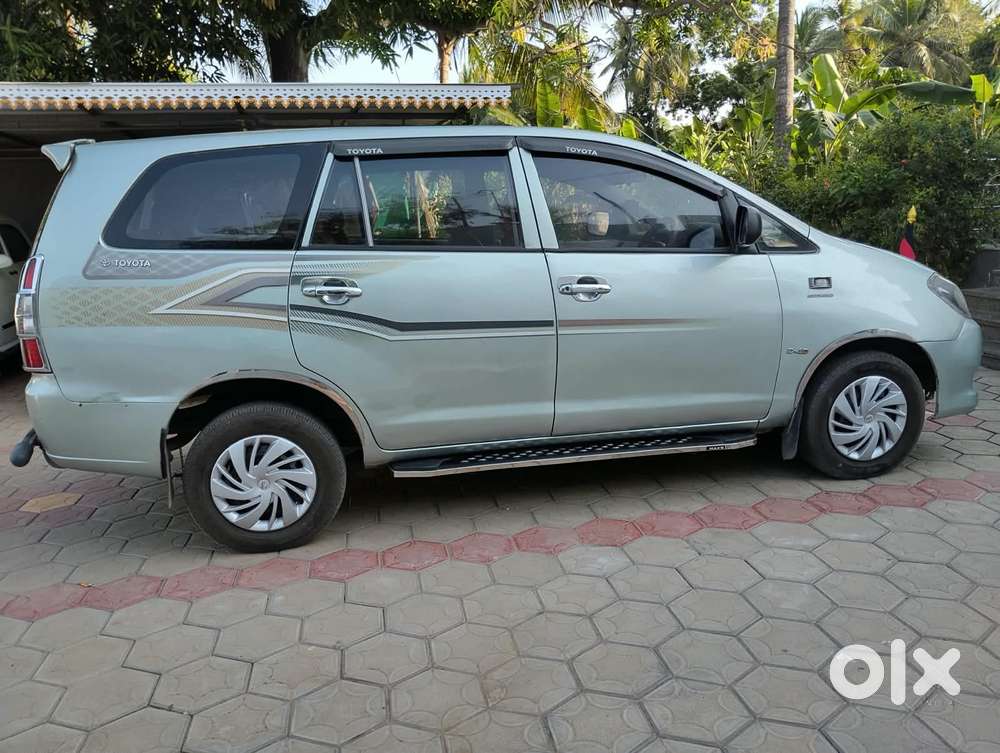 Toyota Innova 2.5 G (diesel) 8 Seater Bs Iv, 2009, Diesel