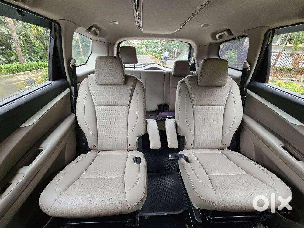 Mahindra Marazzo M8, 2018, Diesel