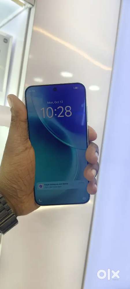 VIVO X300 12/256GB OCEAN BLUE COLOUR WARRENTY REMANING
