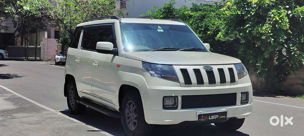 Mahindra Tuv 300 T10, 2020, Diesel