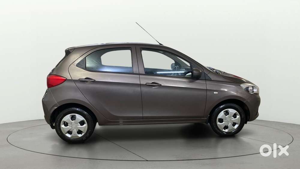 Tata Tiago 1.2 Revotron Xt, 2017, Petrol