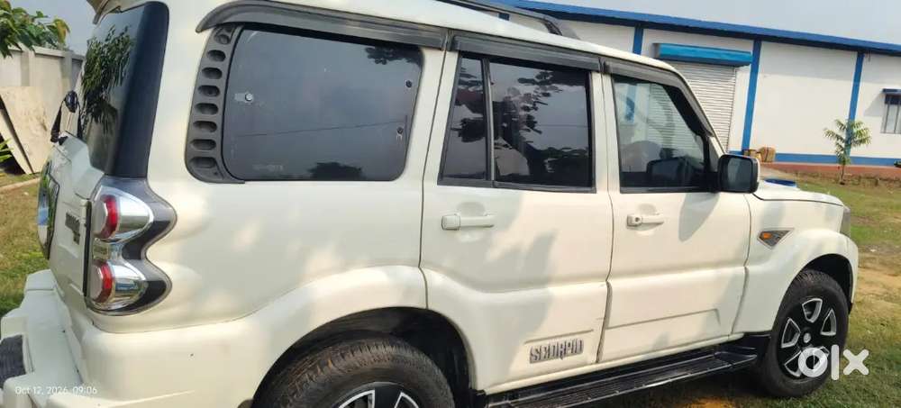 Mahindra Scorpio 2016