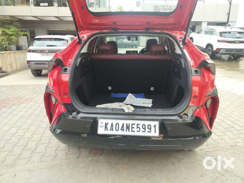 Tata Curvv Crtv Amt, 2024, Petrol