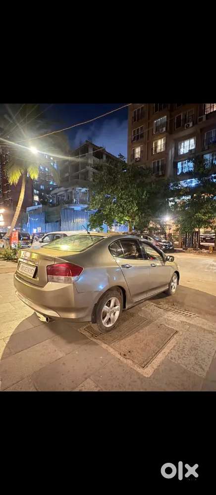Honda City Ivtec Vmt Automatic 2010   Note - Transfer Compalcery