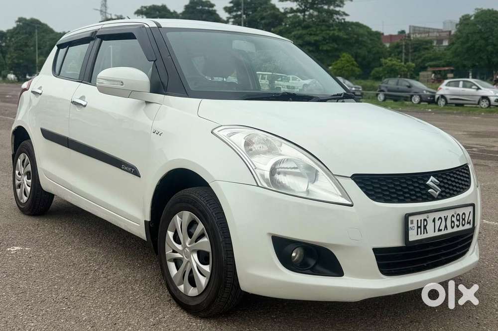 Maruti Suzuki Swift Vxi With Abs, 2014, Petrol
