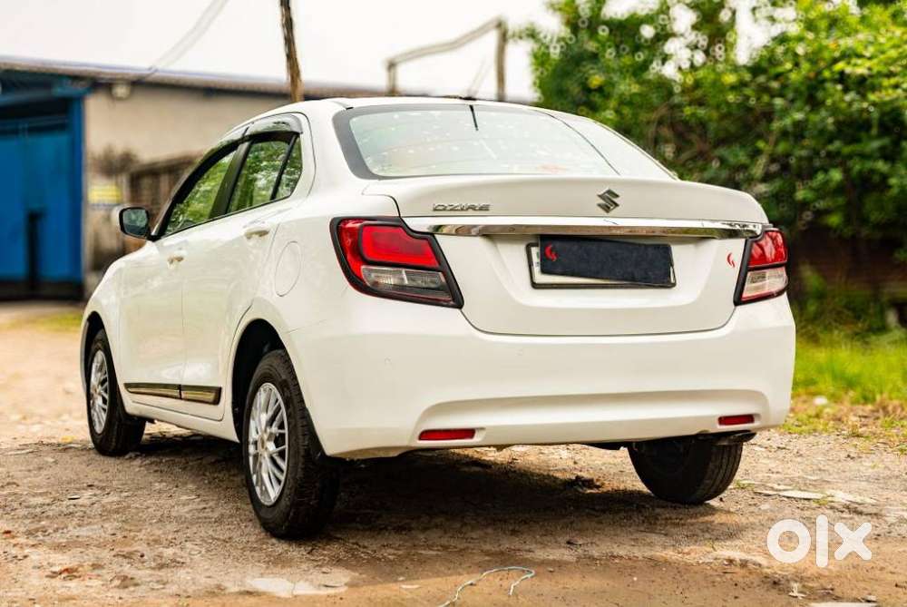 Maruti Suzuki Swift Dzire Vxi Optional, 2021, Petrol