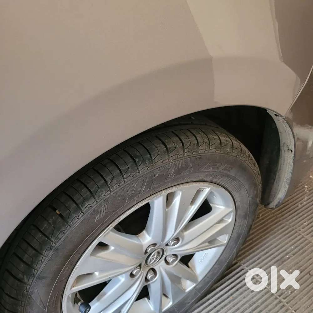 Toyota Innova Crysta 2016 Diesel 221442 Km