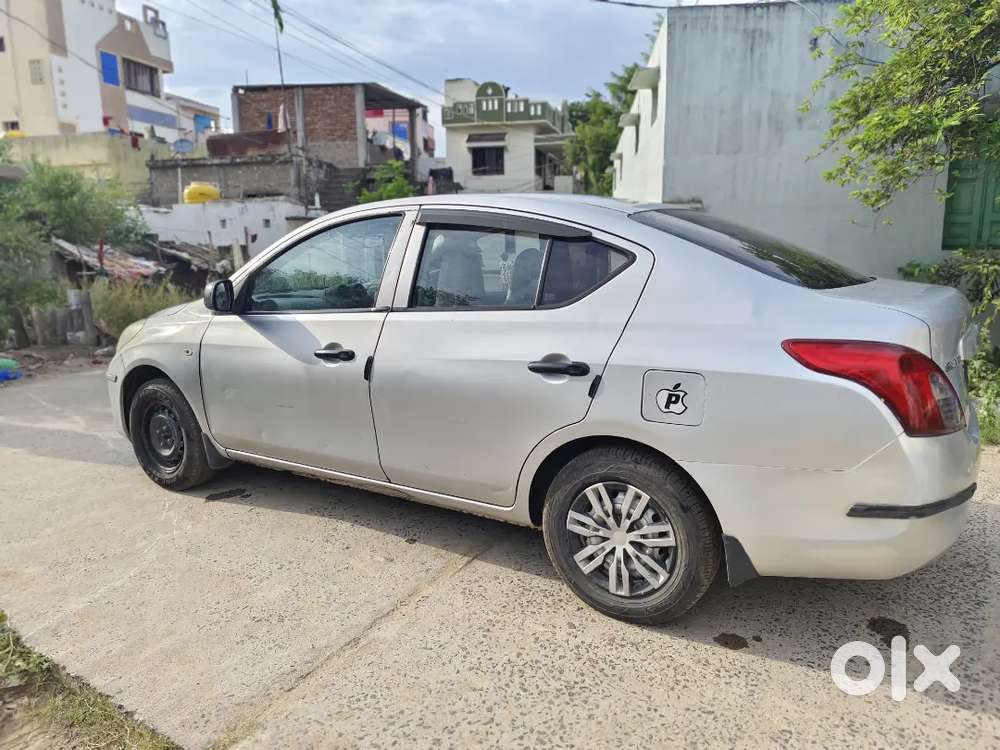 Nissan Sunny Petrol Car 2013