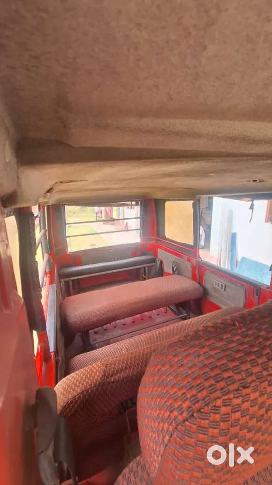Tata Magic School Van