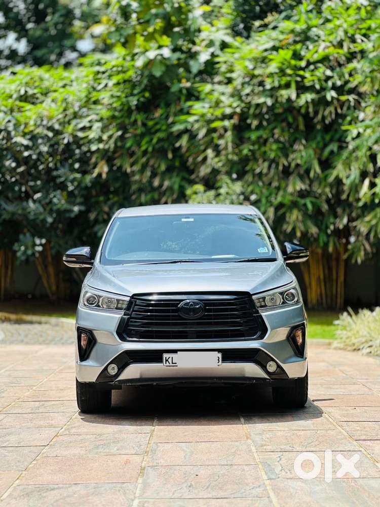 Toyota Innova Crysta 2.8z Automatic, 2017, Diesel