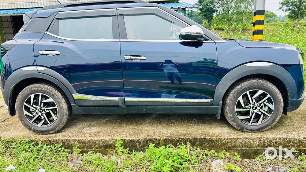 Mahindra Xuv3xo Petrol 2025