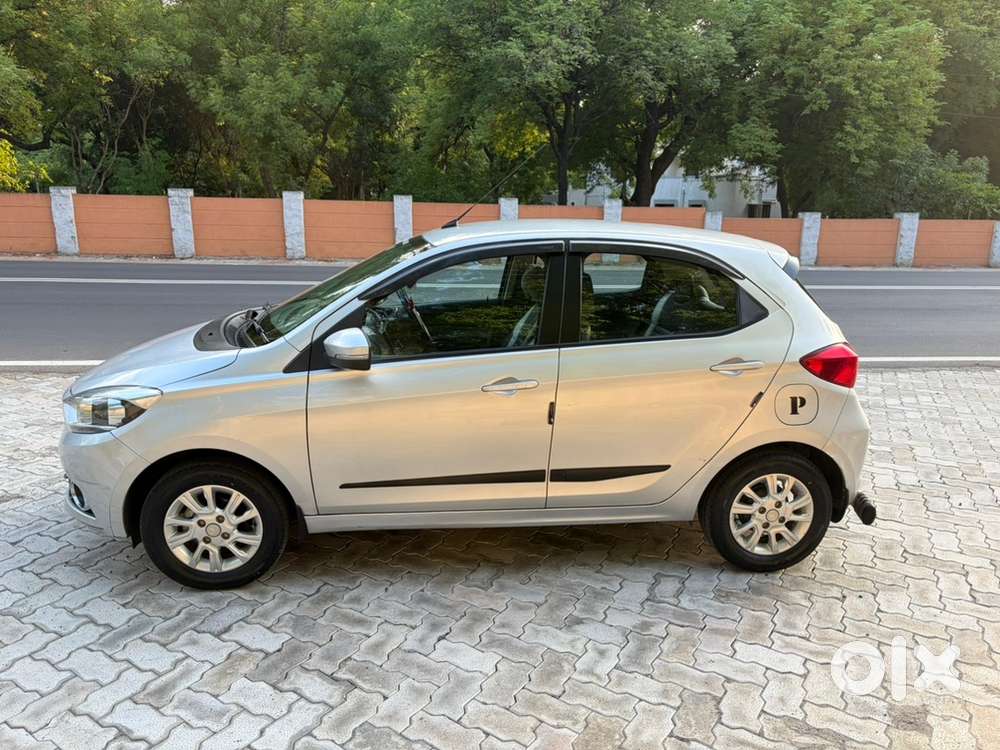 2018 Tata Tiago Xz Petrol | First Owner | 35600 | Doctor-owned