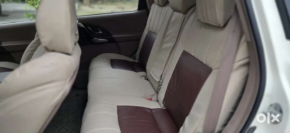 Xuv 500 With Service Record In A1 Condition