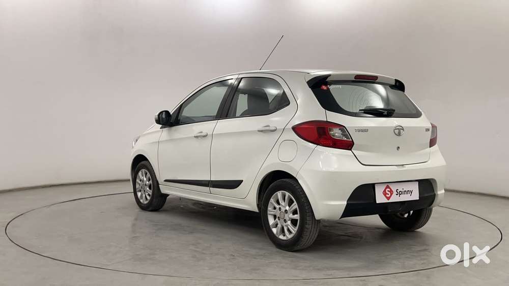 Tata Tiago Xza, 2017, Petrol