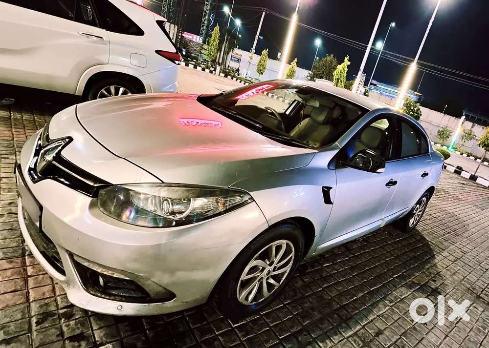Renault Fluence Diesel E4 Top Variant Less Driven
