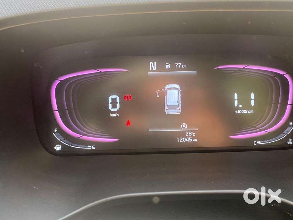 Kia Carens 2024 Imt Petrol Well Maintained