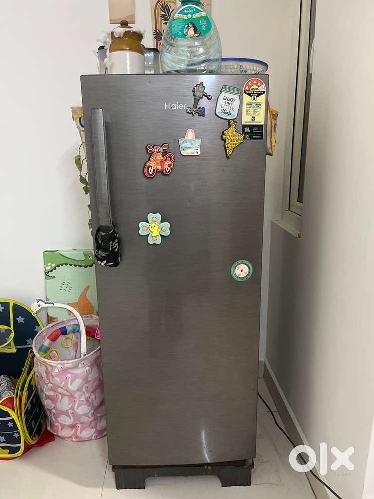 Haier Single door Fridge 220 litre 4 star with stand