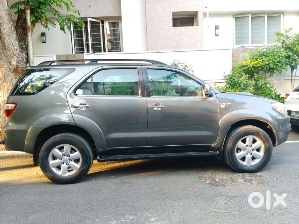 Toyota Fortuner 3.0 4x4 Manual, 2011, Diesel