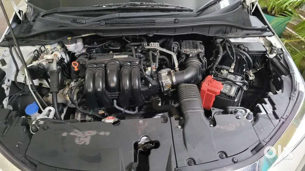 Honda City Zx 2021 Petrol Well Maintained, Great Condition.