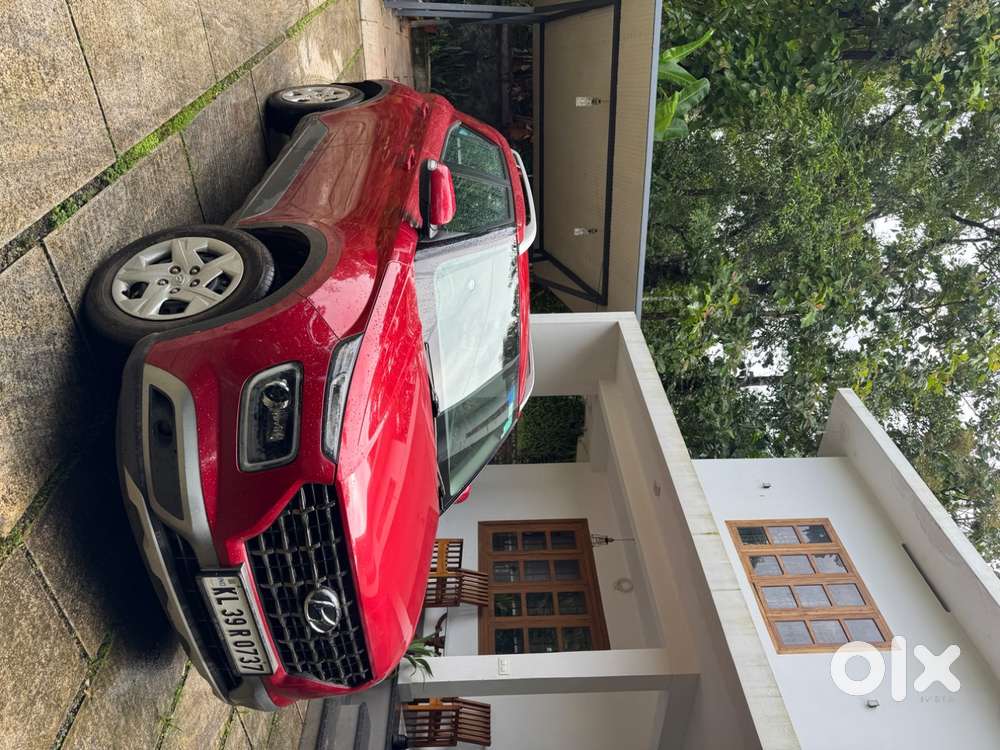 Hyundai Venue 2021 Petrol Well Maintained