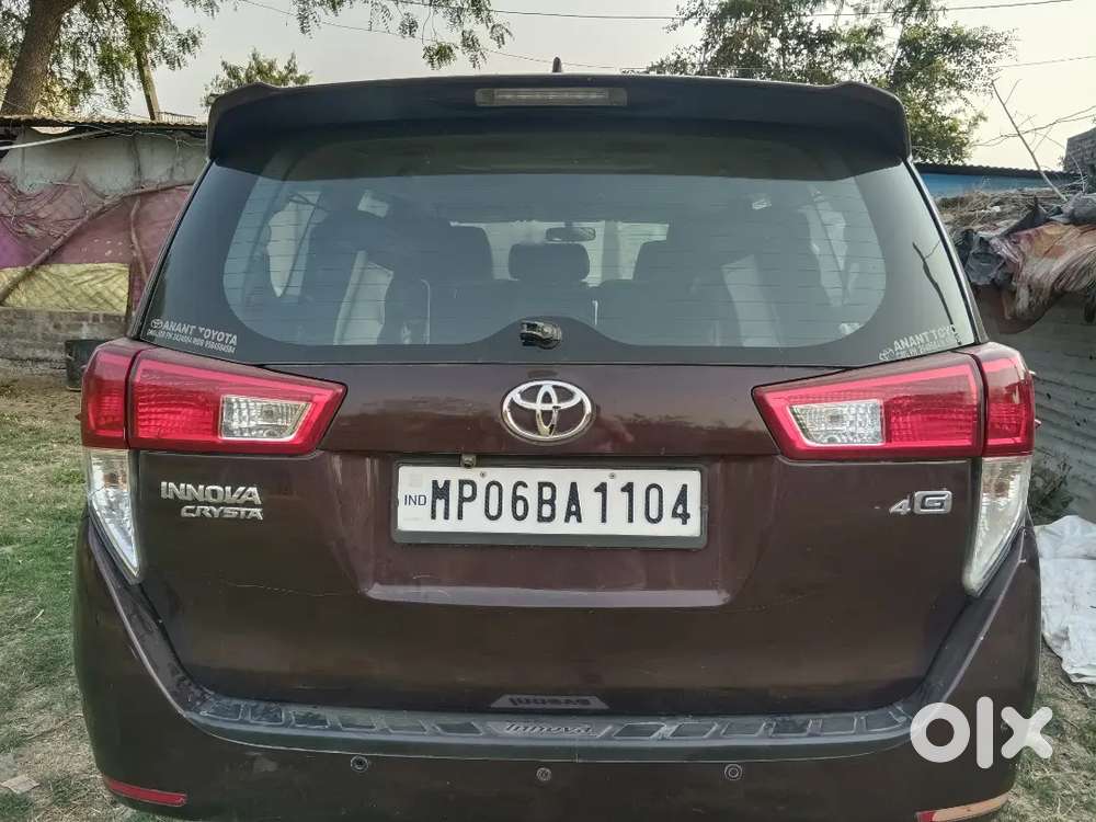 Toyota Innova Crysta 2017 Diesel 146000 Km Driven