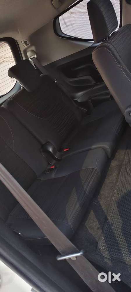 Toyota Innova Crysta 2.4 V 7 Str, 2016, Diesel