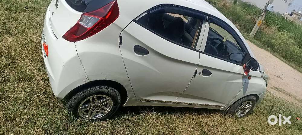 Hyundai Eon 2016 Petrol 75000 Km Driven 2nd Owner 2017 Registred