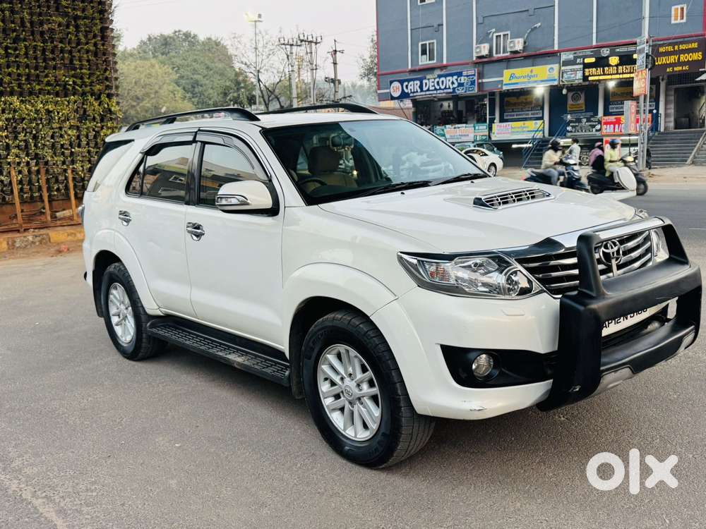Toyota Fortuner 3.0 4x4 Manual, 2013, Diesel