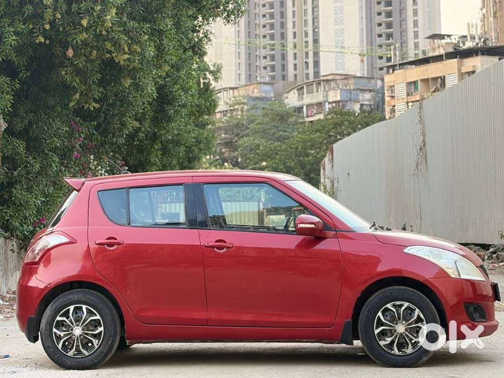 Maruti Suzuki Swift Vxi 1.2 Abs Bs-iv, 2012, Petrol