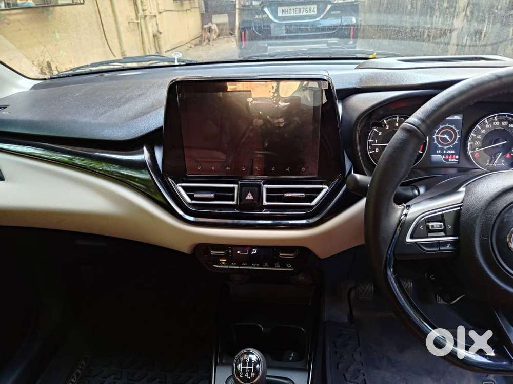 Toyota Glanza 2025 V Mt Petrol Opt Hybrid Just Run 9600 Kms