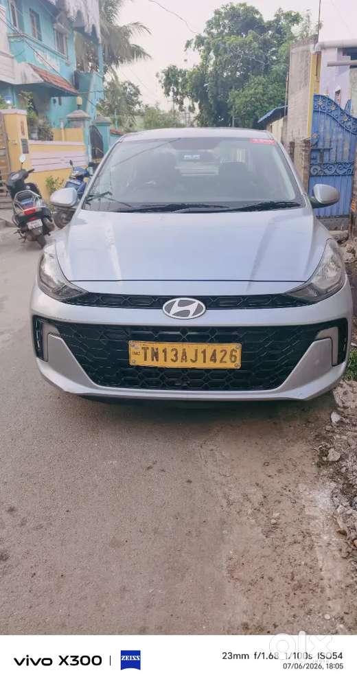 Hyundai Aura 2025 Kms