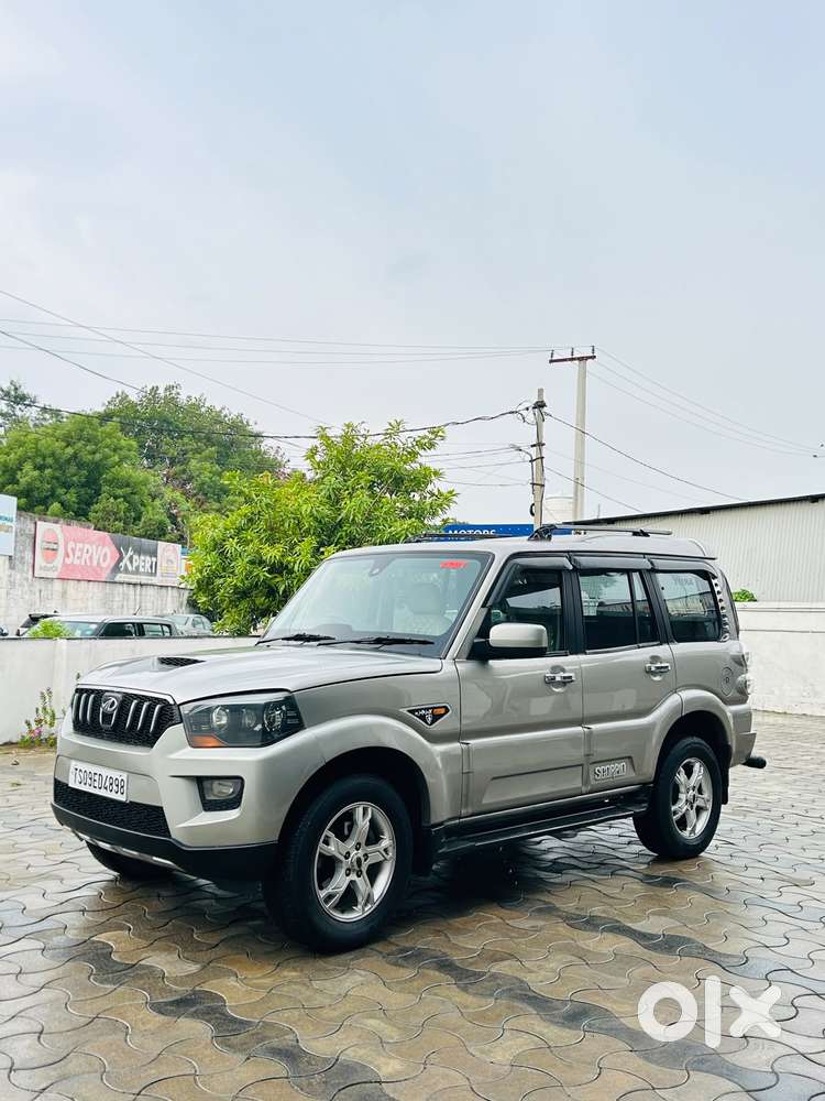 Mahindra Scorpio S10, 2014, Diesel