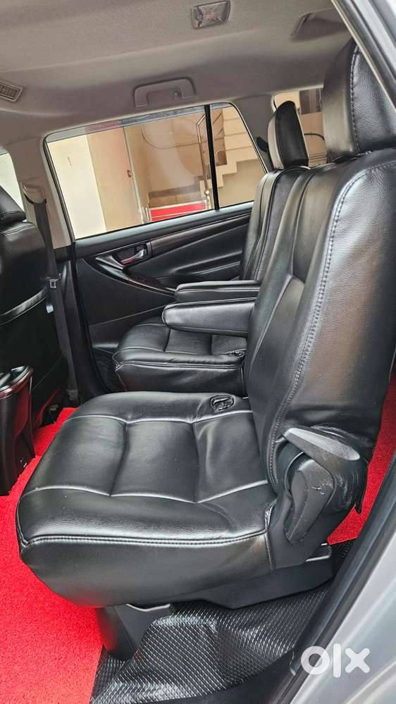 Toyota Innova Crysta 2.4 G Plus Mt 7 Str, 2017, Diesel