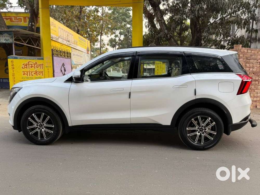 Mahindra Xuv700 2.2 Ax 7 Diesel Mt Luxury Pack Str, 2025, Diesel