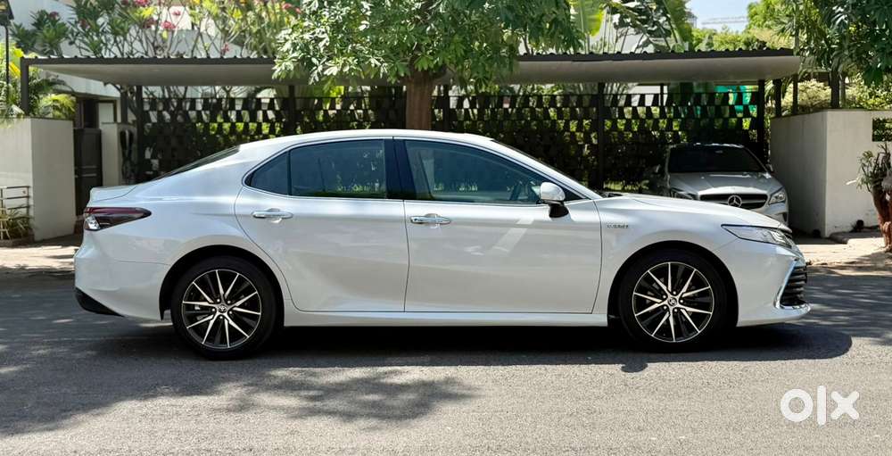 Toyota Camry 2.5 Hybrid, 2024, Petrol