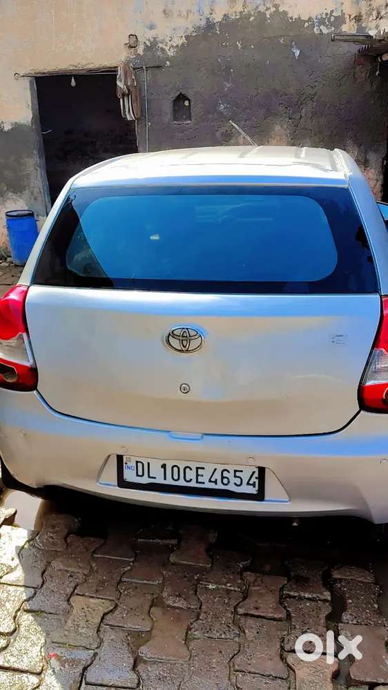 Toyota Etios Cross 2013 Petrol