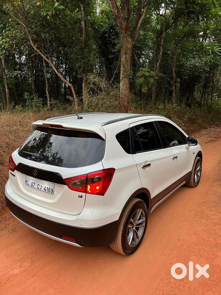 Maruthi Suzuki S Cross 1.6 Alpha